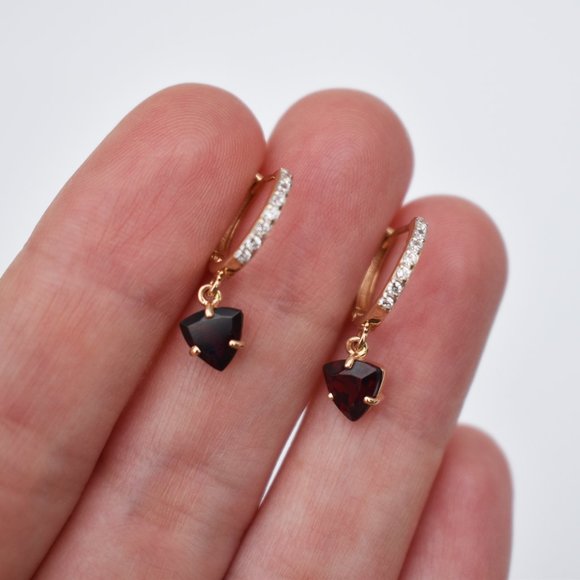 Small hoop earrings with garnet charm, classy basic earrings 14k rose gold - Picture 9 of 12